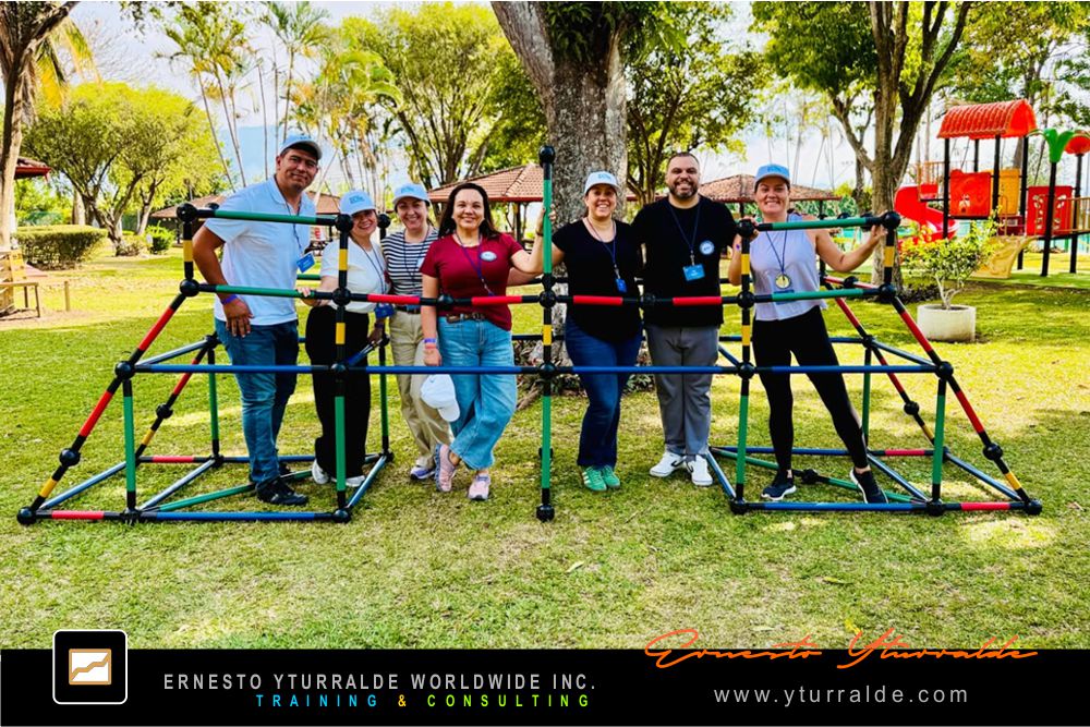 Talleres de Cuerdas Costa Rica - Team Building Organizacional para el desarrollo de equipos de trabajo